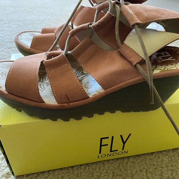 Fly London sandals - Picture 2 of 3